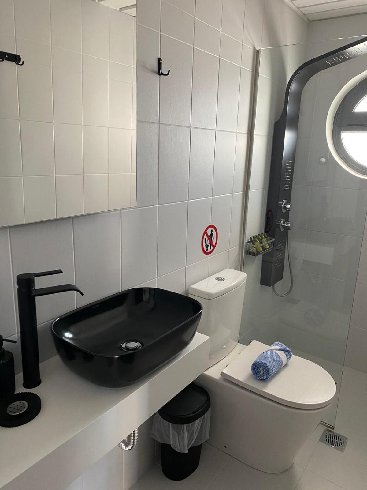 Airport Luxury Stay 아르테미다 외부 사진